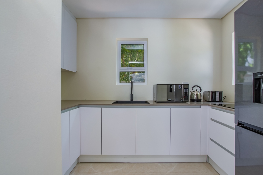 5 Bedroom Property for Sale in Val De Vie Estate Western Cape